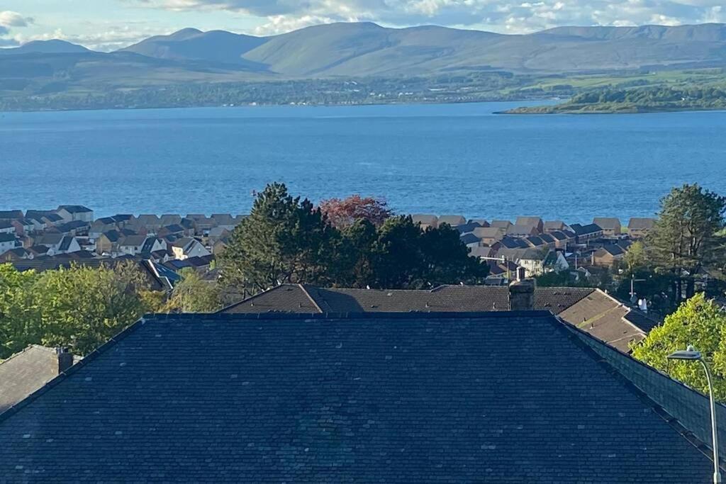 Beautiful Sea View 2 Bed Home Port Glasgow Exterior foto